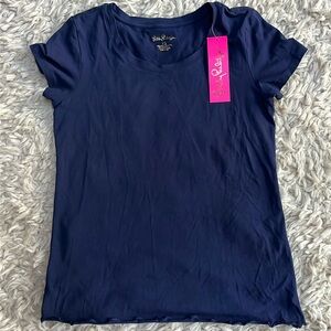 Lily Pulitzer navy blue tshirt size XS.  New with tags.